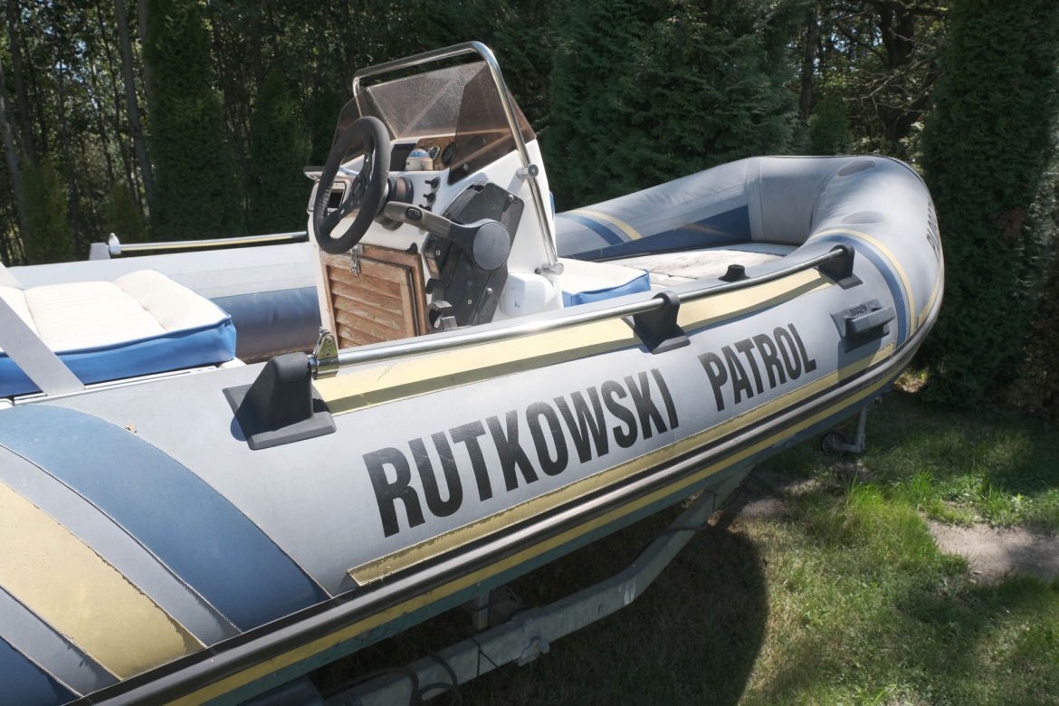 Krzysztof Rutkowski. Śpi z bronią i z różańcem