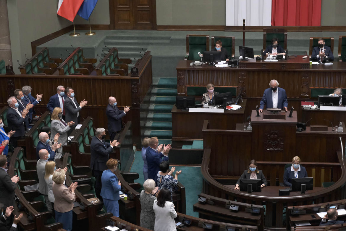 5300 zł podwyżki dla posłów!