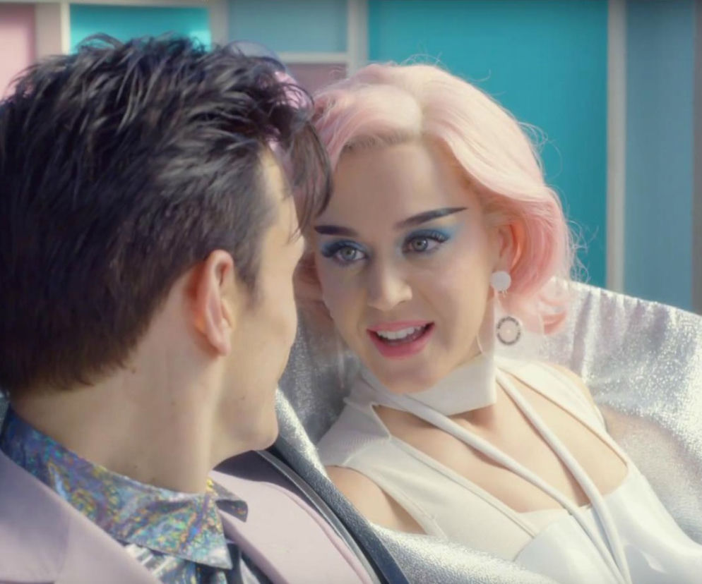Katy Perry przedstawia teledysk do Chained to the Rhythm