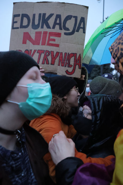 Manifestacje przeciw Lex Czarnek