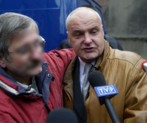 Tajemnicza śmierć i pogrzeb w sekrecie. Znany prokurator Jerzy Hop i jego syn nie żyją. Ostatnie pożegnanie