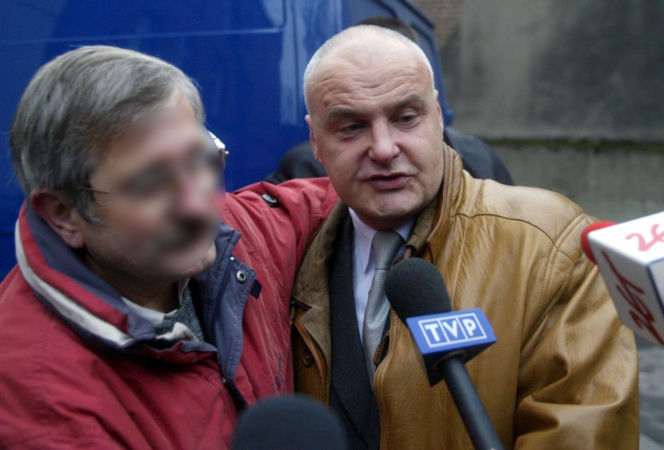 Tajemnicza śmierć i pogrzeb w sekrecie. Znany prokurator Jerzy Hop i jego syn nie żyją. Ostatnie pożegnanie