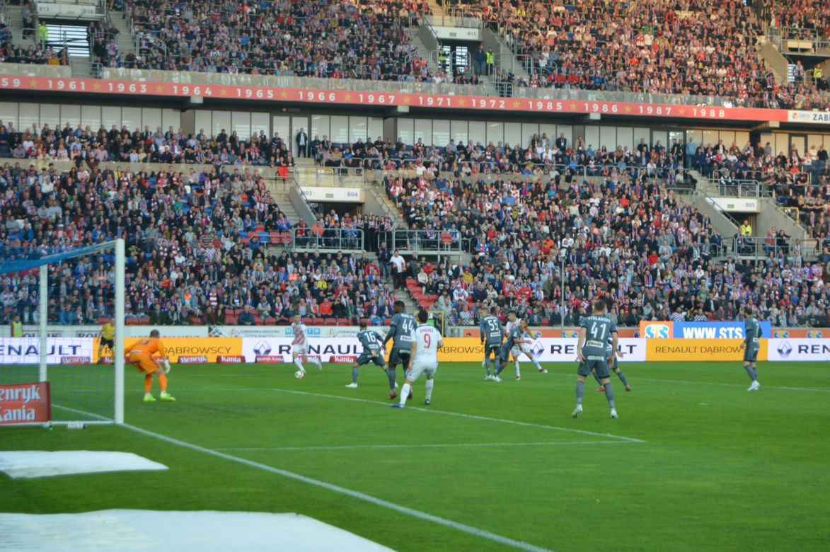 Górnik Zabrze - Legia Warszawa 1:2. Niewykorzystane sytuacje się mszczą [ZDJĘCIA KIBICÓW]