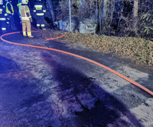 Fatalny wypadek pod Mińskiem Mazowieckim. Auto stanęło w płomieniach