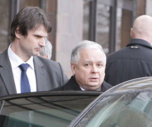 Kaczyńscy na zmianę czuwali przy mamie