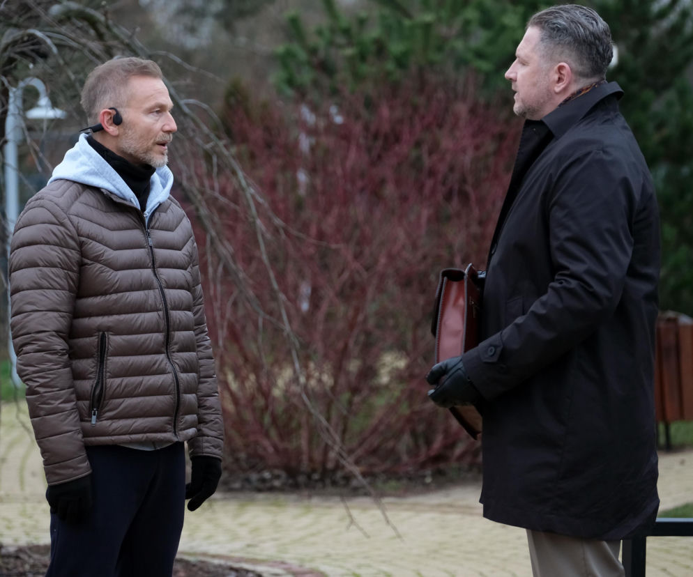 M jak miłość, odcinek 1925: Niebezpieczna gra o rozwód. Budzyński kuszony wielką gotówką przez mafioza