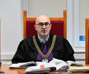 Skrzywdził dwie kobiety. 44-latek stanął przed sądem