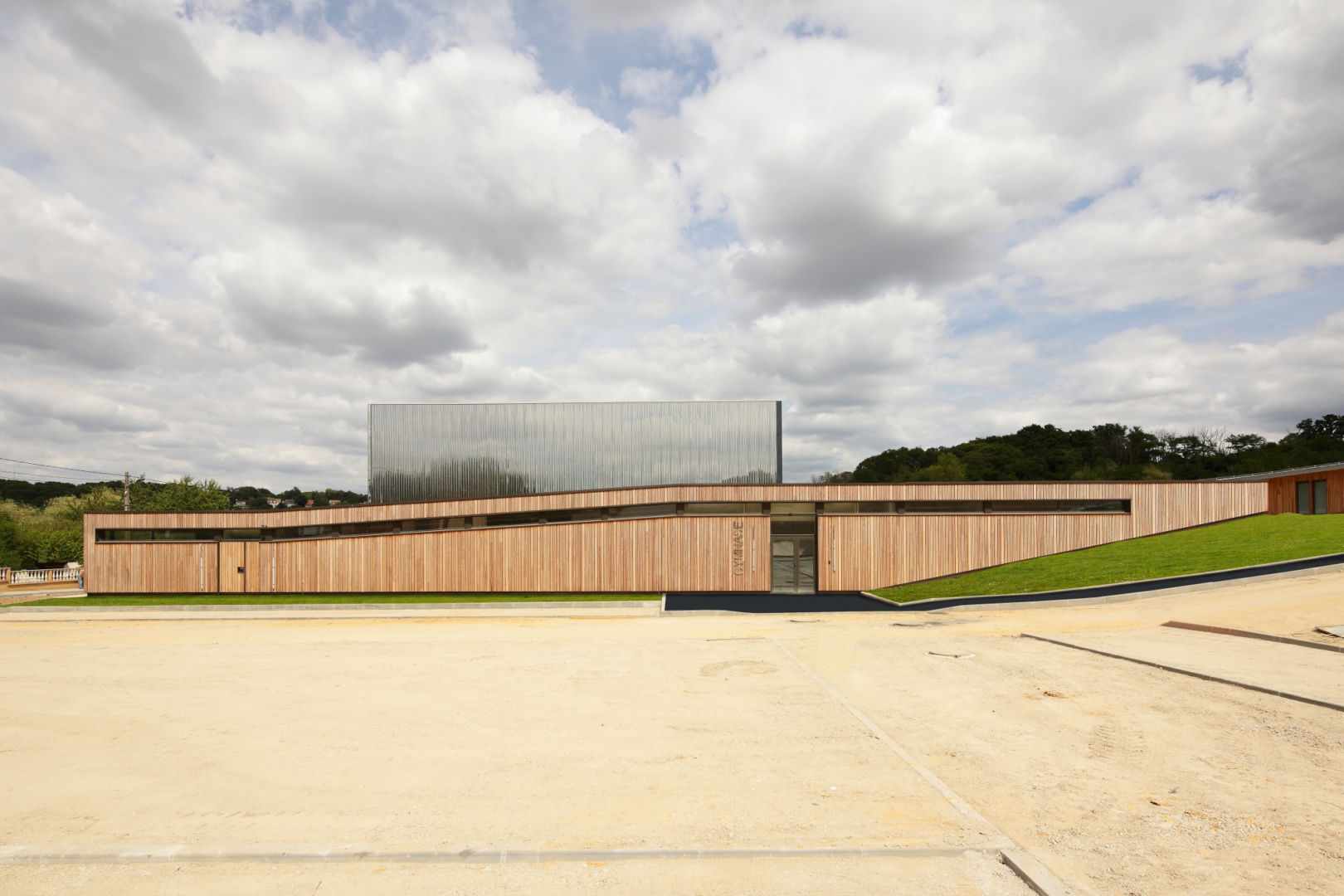 Kompleks budynków edukacyjnych w Ville-du-Bois