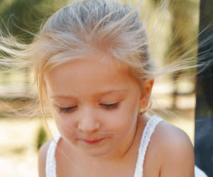 To żeńskie imię oznacza łaskę. W ostatnich latach rodzice zaczęli się nim interesować