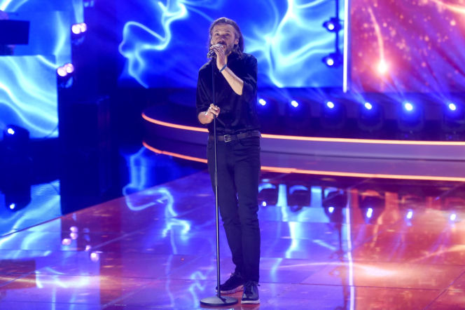 "Siłacza" śpiewała cała Polska, potem zniknął. Co po 20 latach porabia Marcin Rozynek?