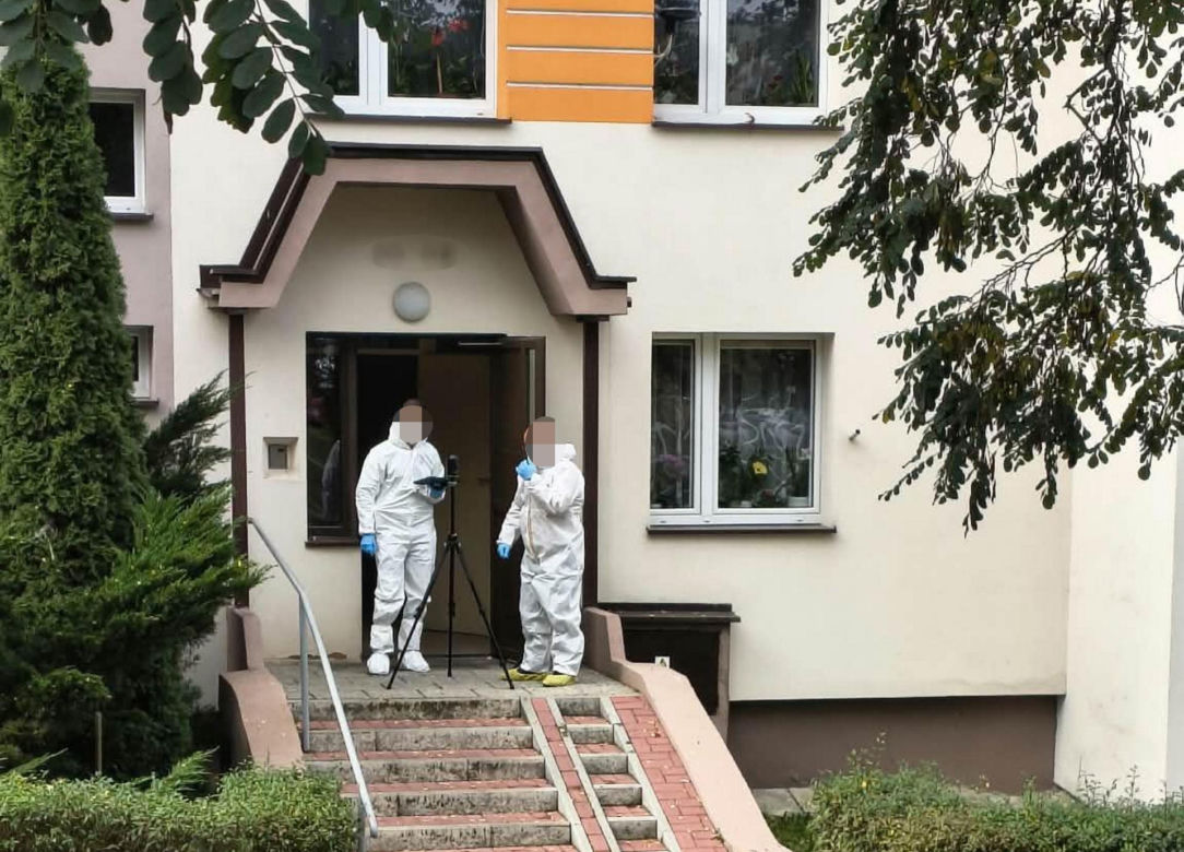 Kielce. Cztery ciała w jednym bloku. Prokuratura bada hipotezę samobójstwa rozszerzonego