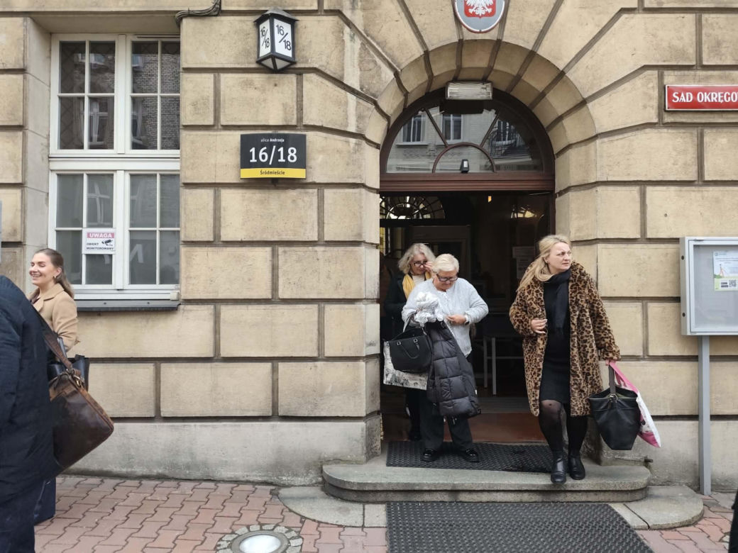 Ewakuacja sądu w Katowicach