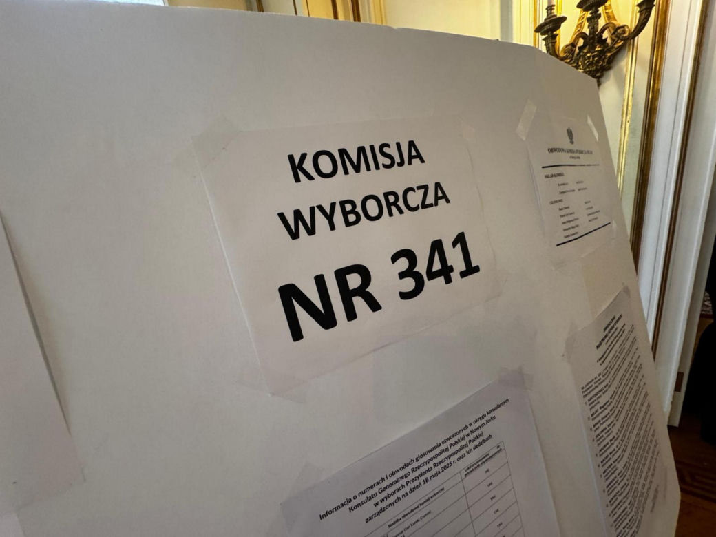 Polacy głosują w wyborach prezydenckich w USA