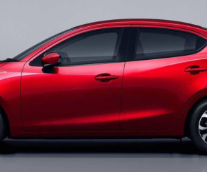 Mazda 2 Sedan 2015