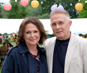 25 lat M jak miłość odcinek specjalny. Marysia (Małgorzata Pieńkowska), Artur Rogowski (Robert Moskwa)