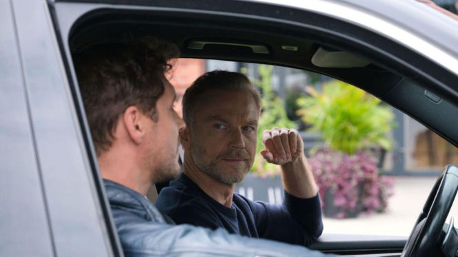 M jak miłość odc. 1897. Marcin (Mikołaj Roznerski), Andrzej Budzyński (Krystian Wieczorek)