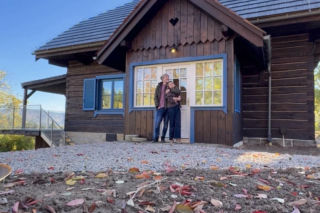 Remont drewnianej chaty w Tropiu (woj. małopolskie)