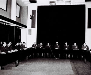 W marcu zdegradują zbrodniarzy