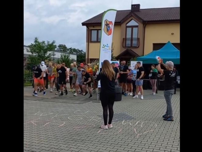 Trwa Ultramaraton Wsparcia i piknik rodzinny w Lesznie