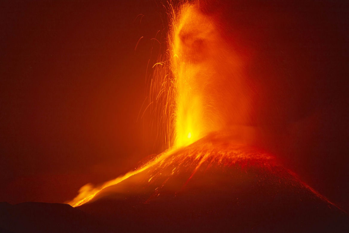 Etna. Wulkan gigant znowu wybucha w Europie!