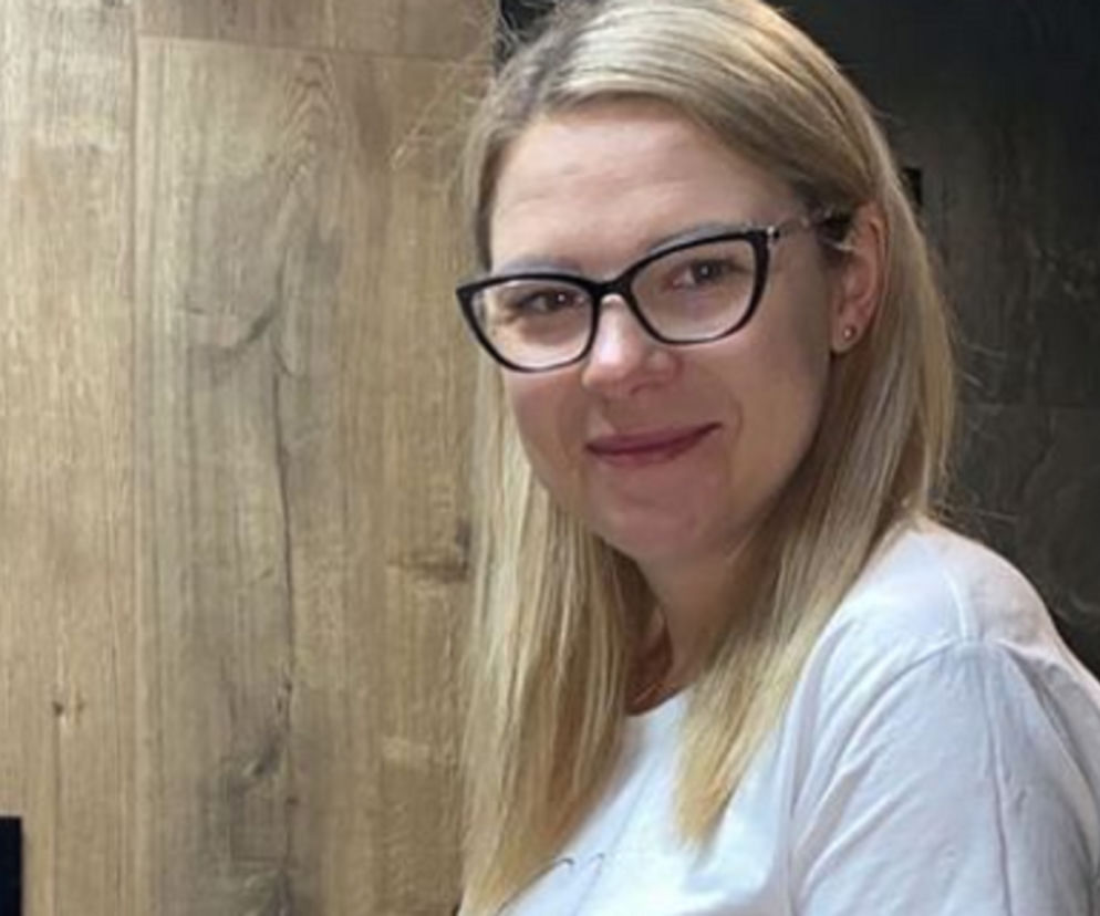 Asia Lazar - sesja w ciąży. Towarzyszył jej partner