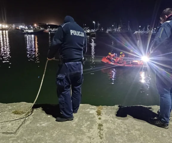 Zwłoki 42-latka wyłowione z wody we Władysławowie