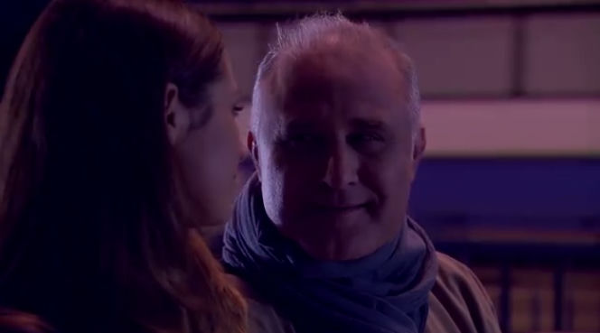 Pierwsza miłość. Kinga (Aleksandra Zienkiewicz), jogin Przemek (Przemysław Bluszcz)