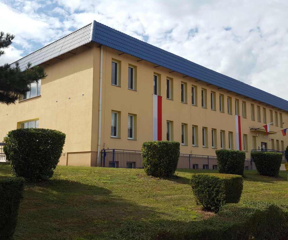 10 firm wystartowało w przetargu na rozbudowę i przebudowę szkoły w Rydzynie