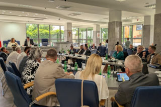 Powiat tarnowski podnosi wynagrodzenia rodzin zastępczych. „Myślę, że to nie jest ostatnie słowo”