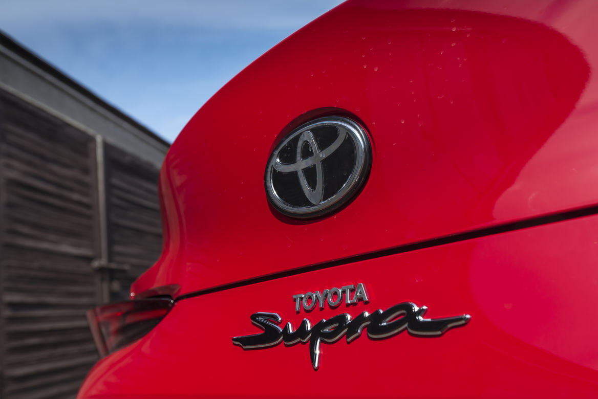 Toyota GR Supra 3.0 R6 Turbo 8AT