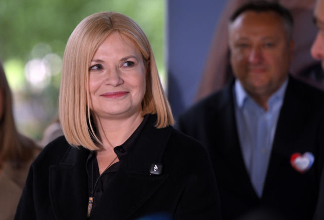 Monika Piątkowska dziękuje wyborcom po exit poll. „Będę patrzyła na ręce”