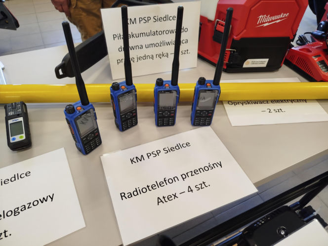 Nowy sprzęt trafi do strażaków z Siedlec, Łosic, Makowa Mazowieckiego, Ostrołęki, Ostrowi Mazowieckiej, Pułtuska, Sokołowa Podlaskiego, Węgrowa i Wyszkowa