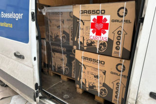 Kardynał Ryś zmobilizował wiernych. Pomoc warta miliony złotych trafiła na Ukrainę