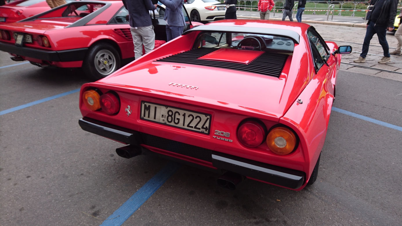 Zlot miłośników Ferrari w Mediolanie - Raduno Internazionale Ferrari 2017