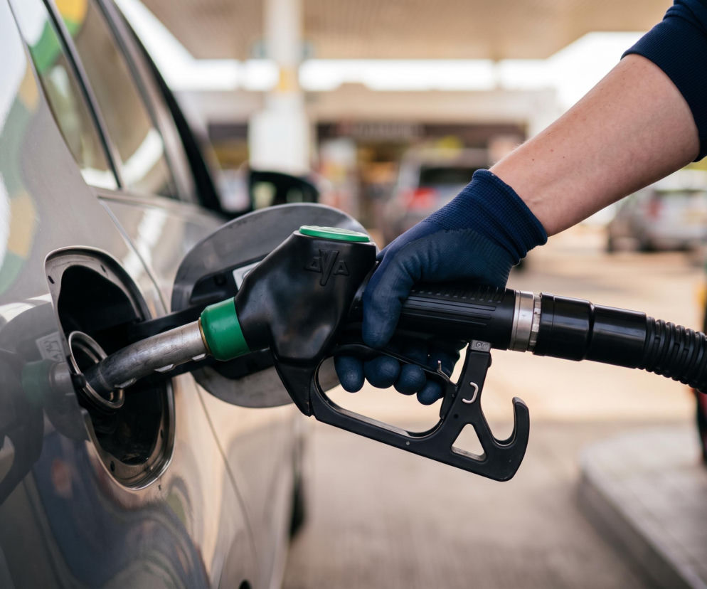 Hurtowe ceny paliw 06.09.2026. Czas na oddech dla kierowców czy cisza przed rynkową burzą?