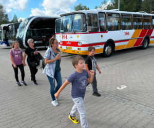 Kultowe autobusy opanowały Starachowice! Ruszył III Zlot i świętowanie 70-lecia komunikacji