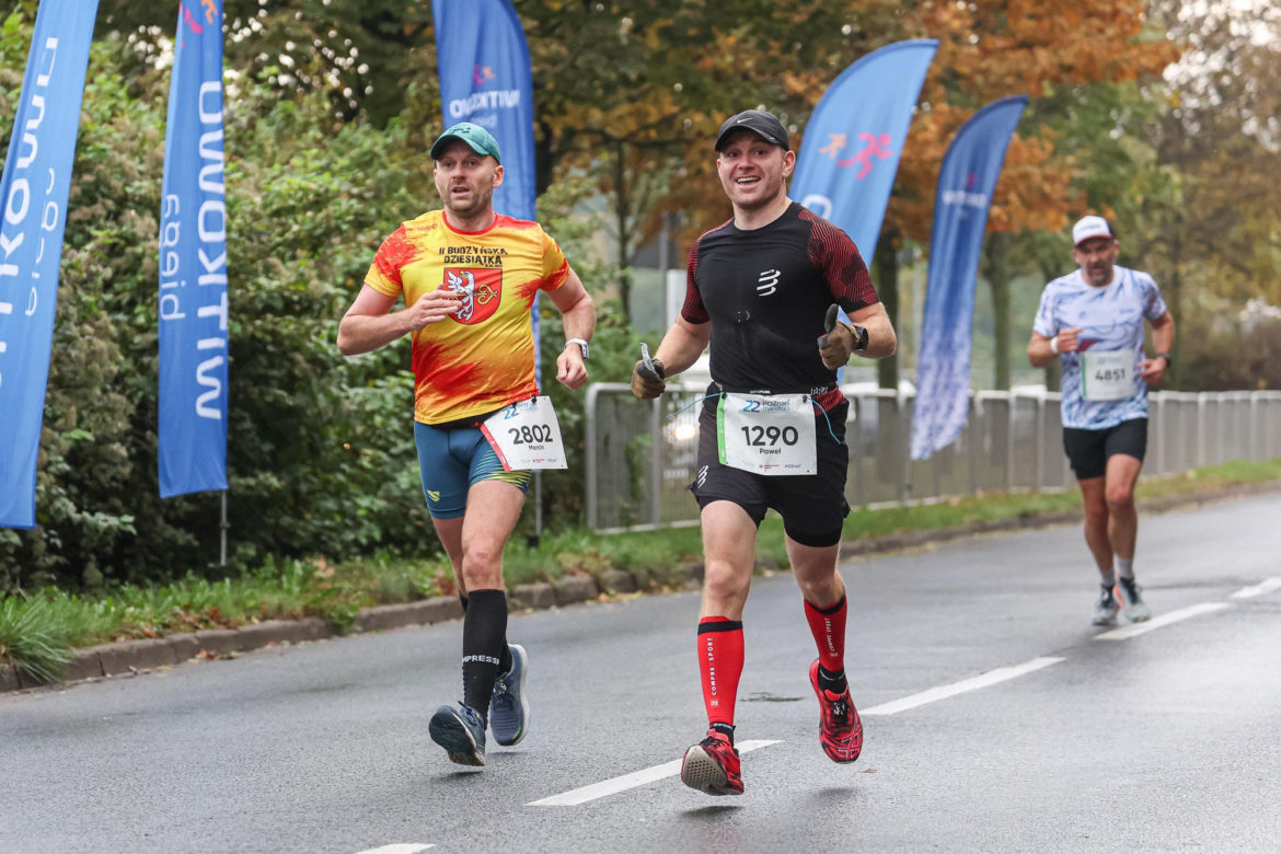 22. Poznań Maraton za nami. Tysiące biegaczy na ulicach Poznania 