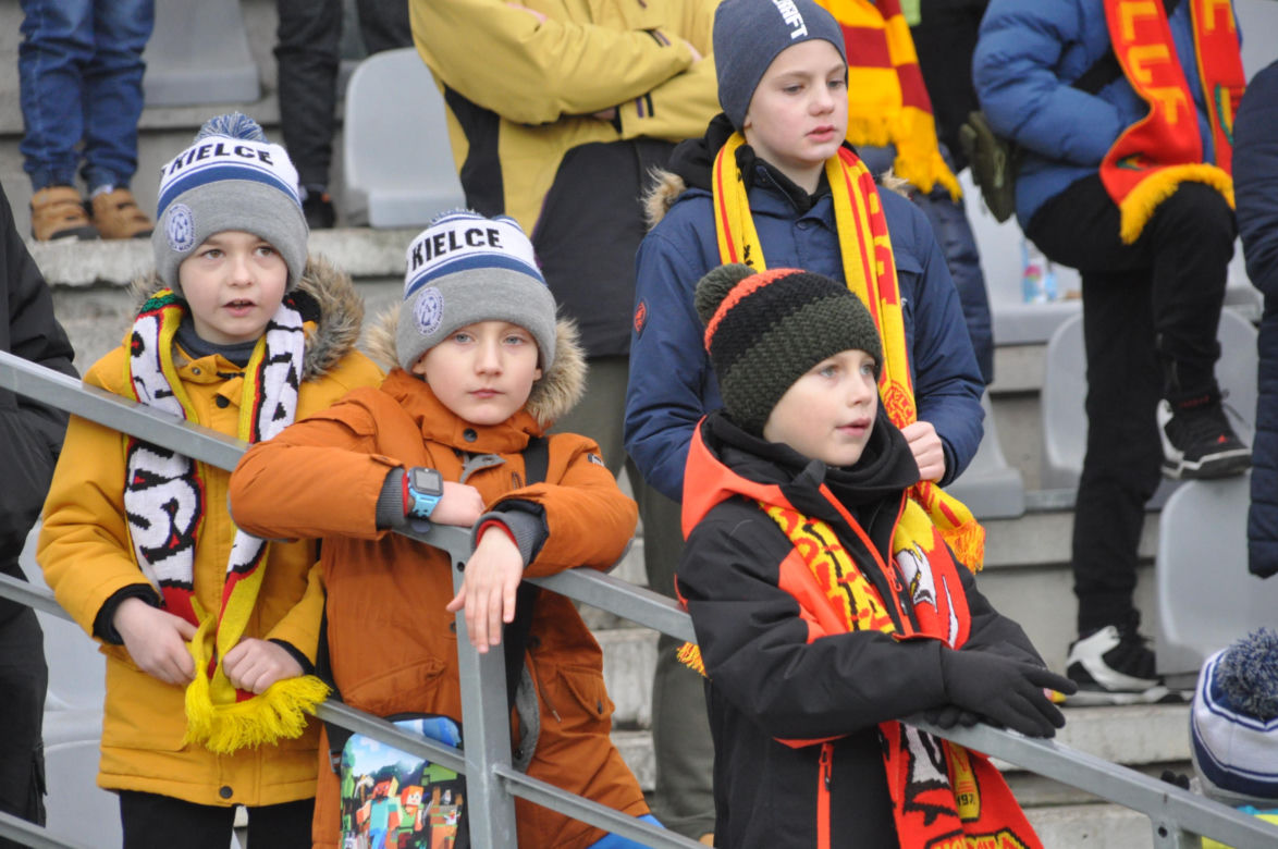 Korona Kielce - Pogoń Szczecin. Zobacz zdjęcia z trybun Suzuki Areny