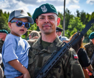 Przysięga wojskowa w 10. Wrocławskiej Brygadzie Łączności.