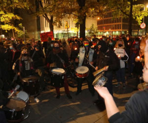 #PiekłoKobiet: Spontaniczny Stajk przed Trybunałem Konstutucyjnym w Warszawie