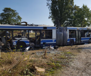 Tak wygląda autobus po wybuchu bomby, którą chciał stworzyć Paweł R.