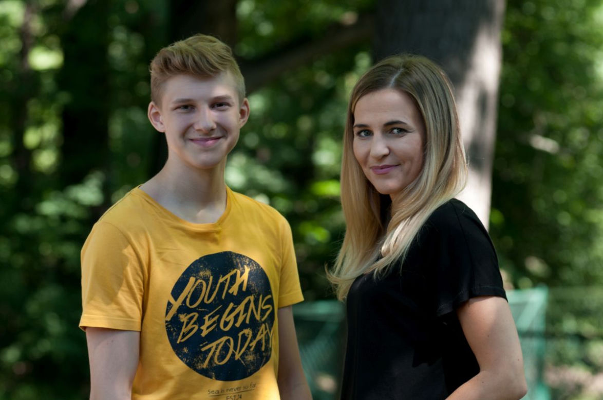 Pierwsza miłość po wakacjach 2020. Tomek (Oskar Wojciechowski), Marta (Honorata Witańska)