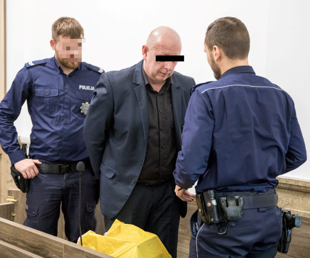 Zaatakował młotkiem żonę i jej kochanka