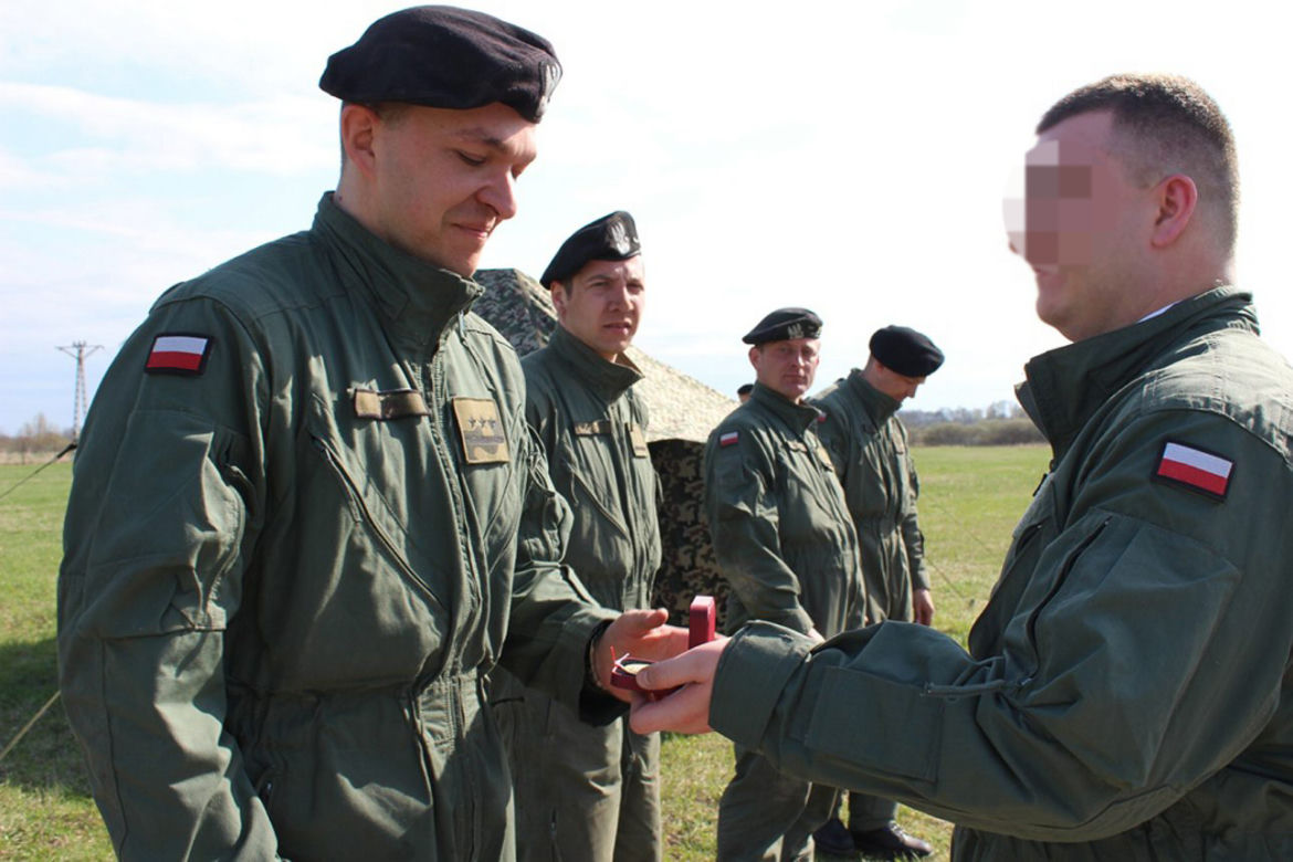 Pupil Macierewicza Wyciągnął z wojska miliony zlotych