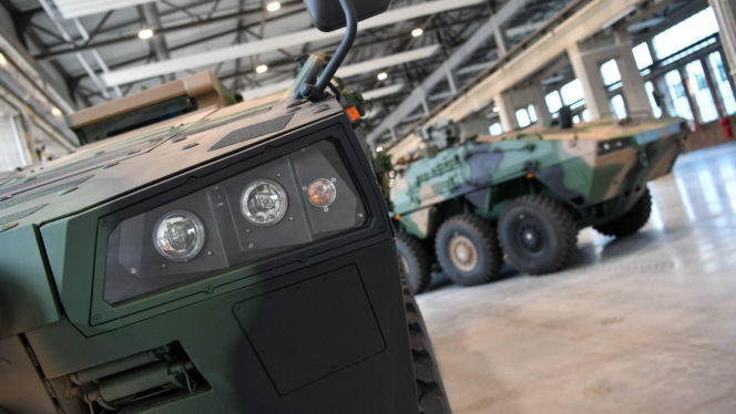 Kluczowe wozy wsparcia dla pancerniaków. Rosomak S.A. z kontraktami na blisko 900 mln zł w ramach SAFE