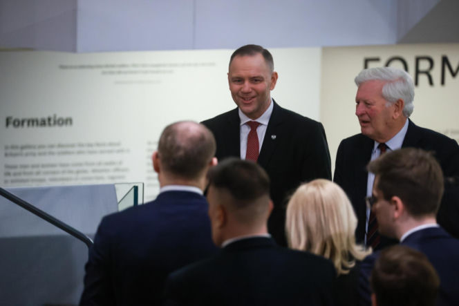 Karol Nawrocki w National Army Museum