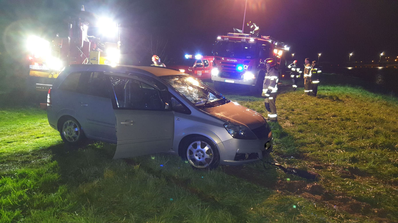 Auto wylądowało w Sanie!