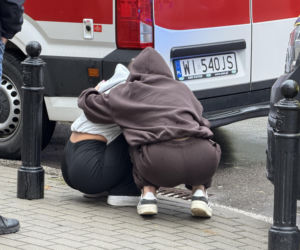 Krwawy piątek minął, koszmar trwa! 21-latka zaatakowała trzy kobiety w warszawskiej szkole. Ofiary były jej obce