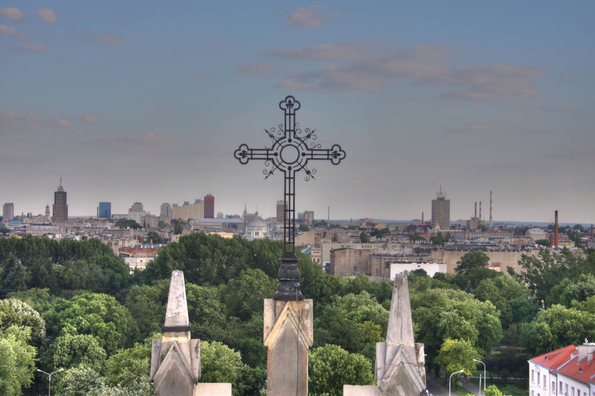 Widoki z wież kościoła na Placu Kościelnym