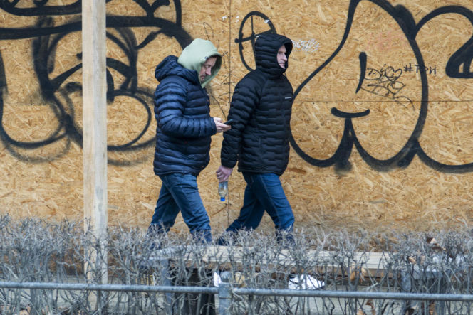 Adam Małysz z przyjacielem na kawie po spotkaniu z Prezydentem